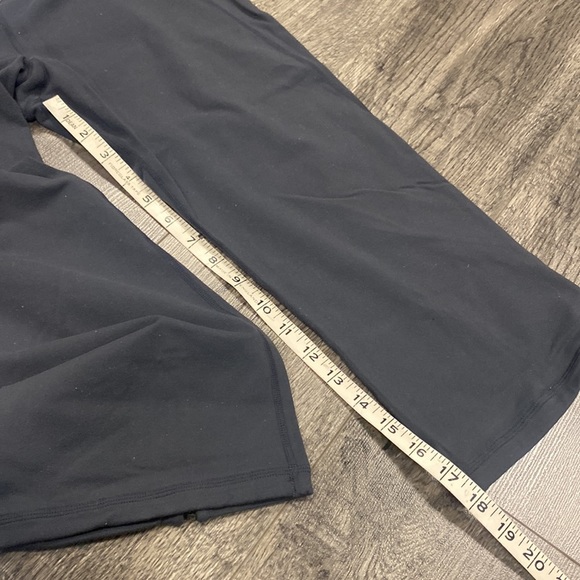 Lululemon cropped legging - Picture 5 of 5
